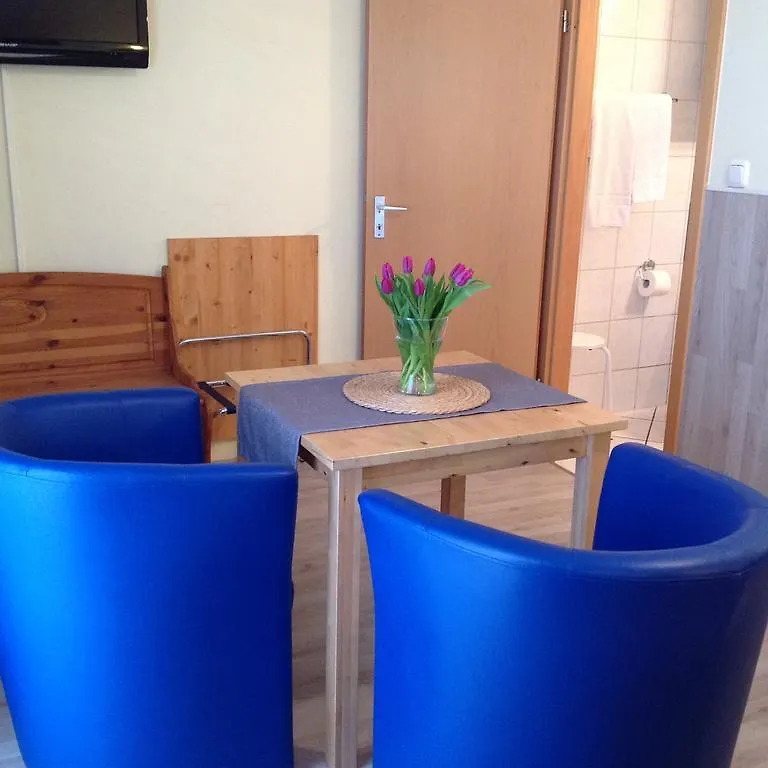 Pension Lindner Munich 3*,
