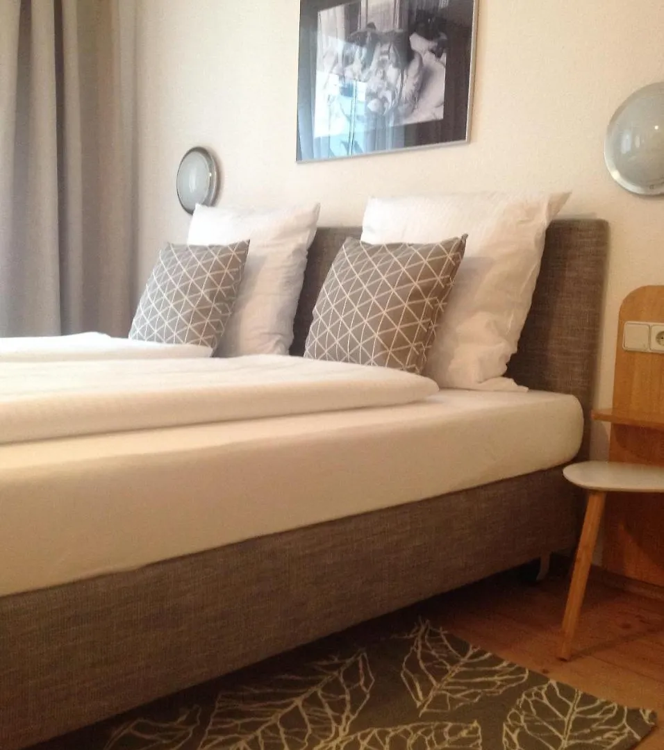 Pension Lindner Munich